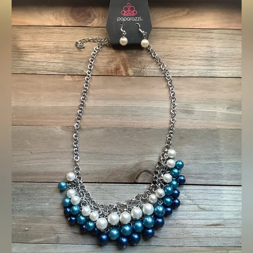 ❄️ Paparazzi | Silver Necklace with Blue and White Beads